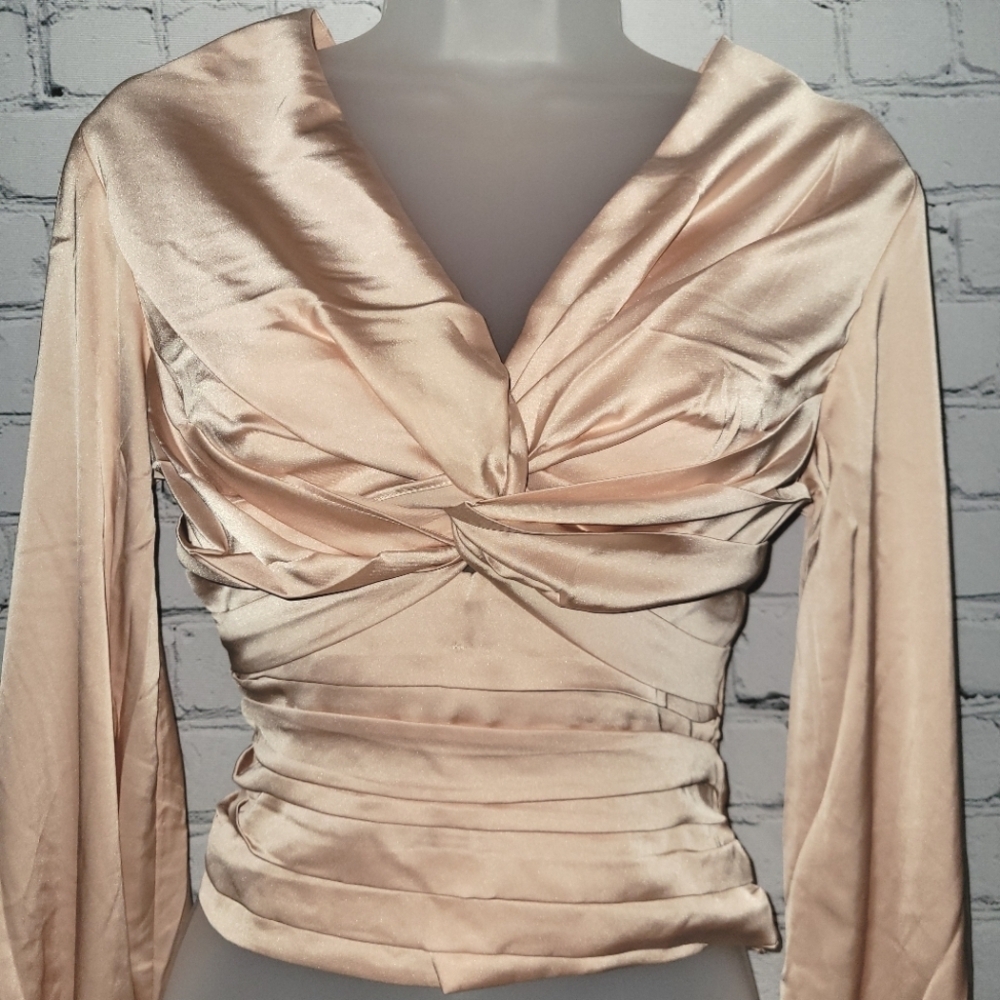 NWT Express Size S Twist Front Open Back Top